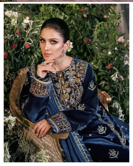 KY959-3PCs Embroidered Velvet With Embroidered Chiffon Dupatta