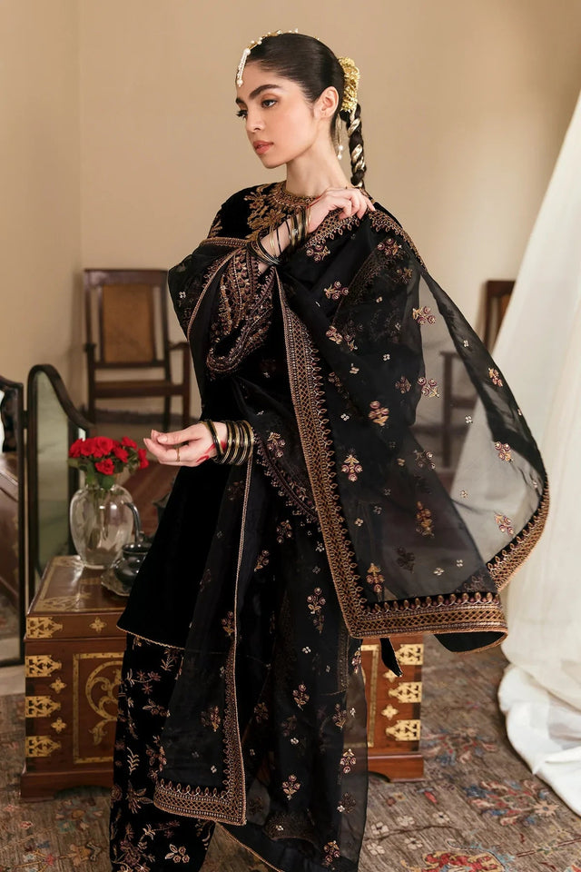 KY621 Embroidered Velvet Dress With Organza embroidered Dupatta