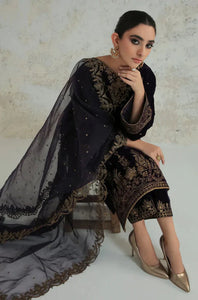 KY966-3PC Velvet Dress With Embroidered Organza Dupatta