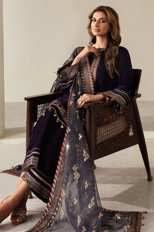 KY952 3-Piece Embroidered Velvet Suit Embroidered Organza Dupatta
