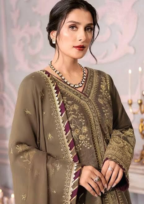 KY 1017-3PC Velvet Embroidered Dress With Embroidered Chiffon Dupatta